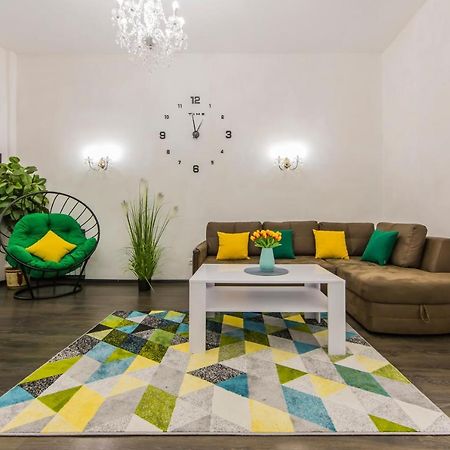 2К Квартира Поруч Із Майданом Незалежності Kiev Extérieur photo