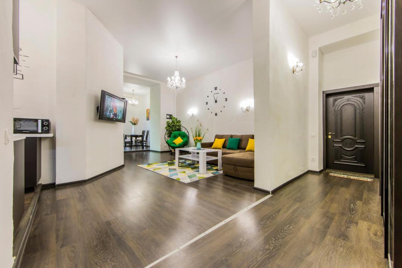 2К Квартира Поруч Із Майданом Незалежності Kiev Extérieur photo